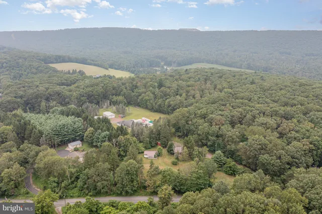 $279,900 | 199 State Road, Barnesville, PA 18214