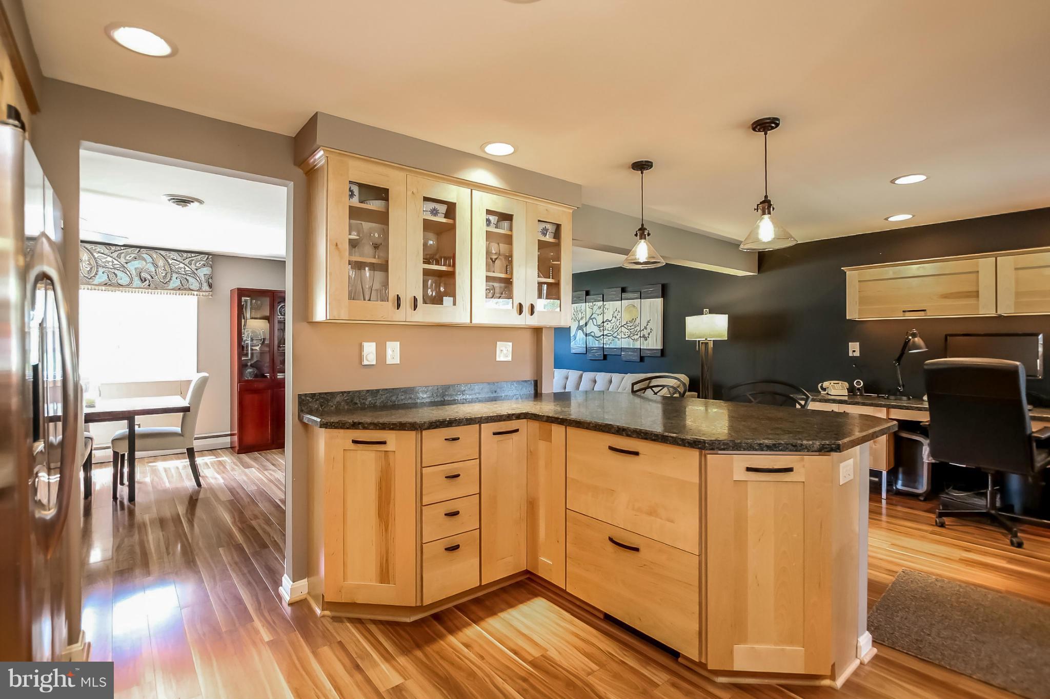 802 Seaword Road Baltimore, MD 21286 - Photo 11 of 28 Kitchen