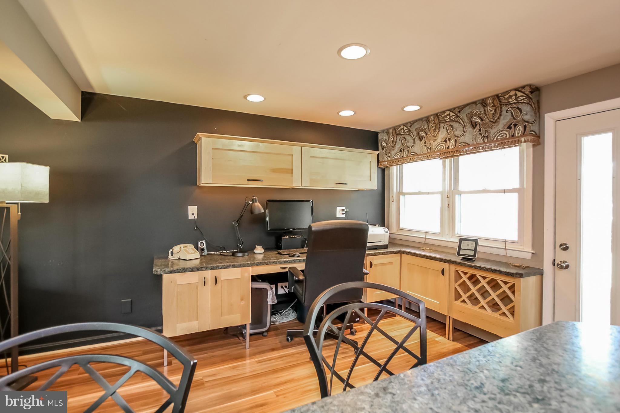 802 Seaword Road Baltimore, MD 21286 - Photo 14 of 28 Interior (General)