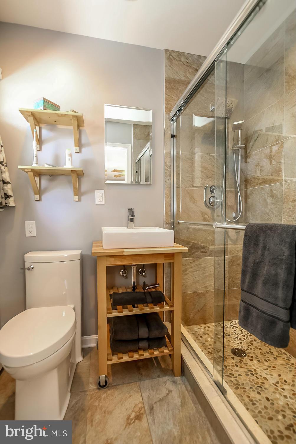 802 Seaword Road Baltimore, MD 21286 - Photo 20 of 28 Bath (Master)