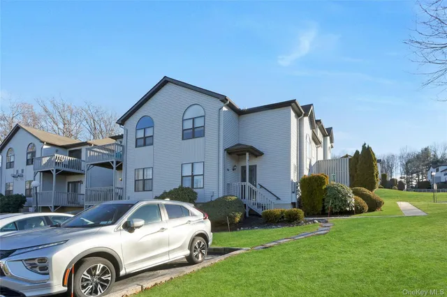 $375,000 | 45 Natalie Court, Monroe, NY 10950