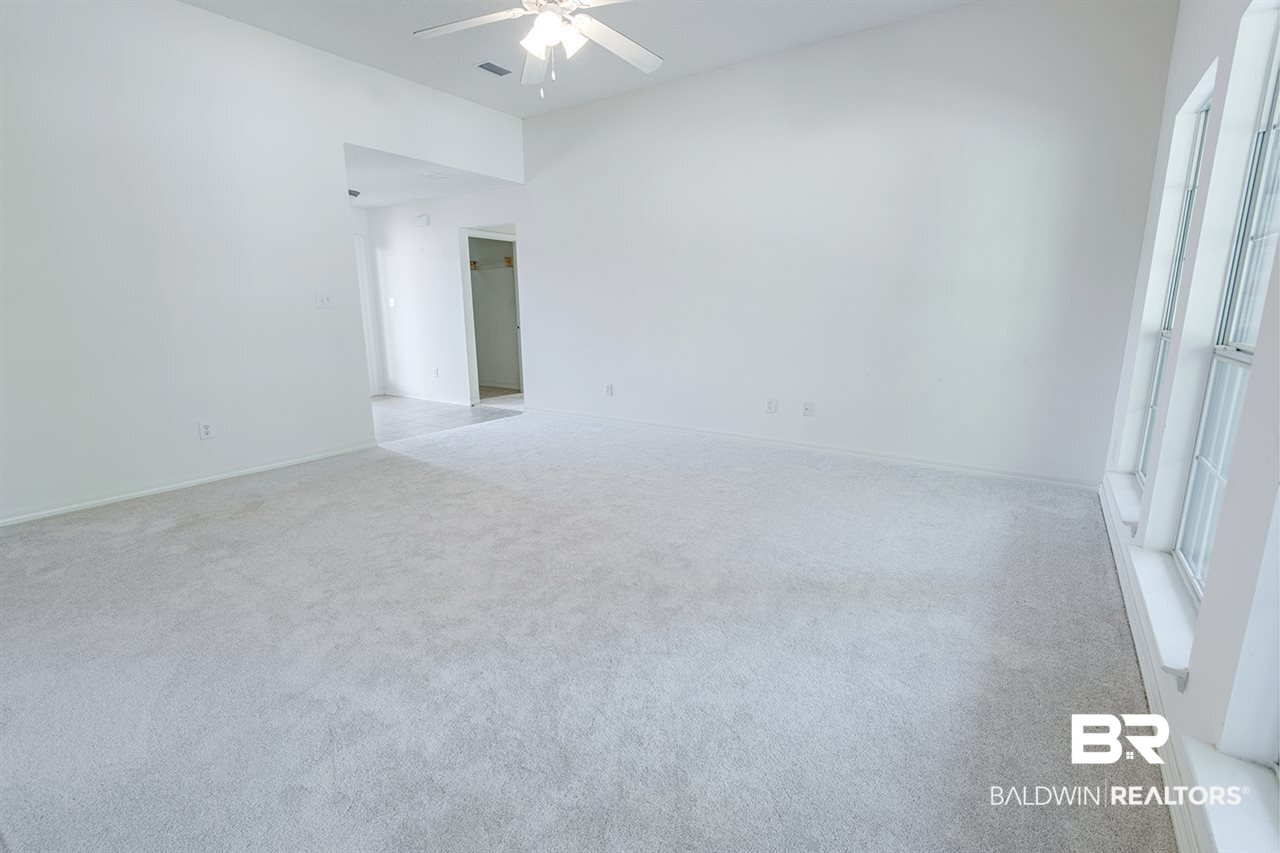 9673 Hollowbrook Avenue Fairhope, AL 36532 - Photo 20 of 31 Living Room