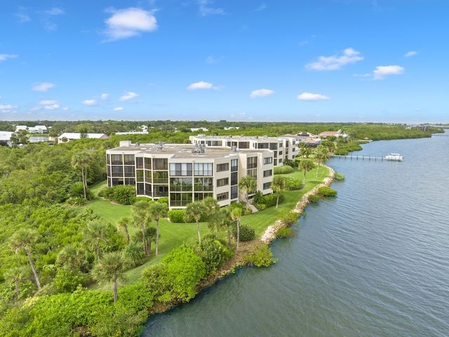 $330,000 | 9612 Riverside Drive, Unit 302, Sebastian, FL 32958