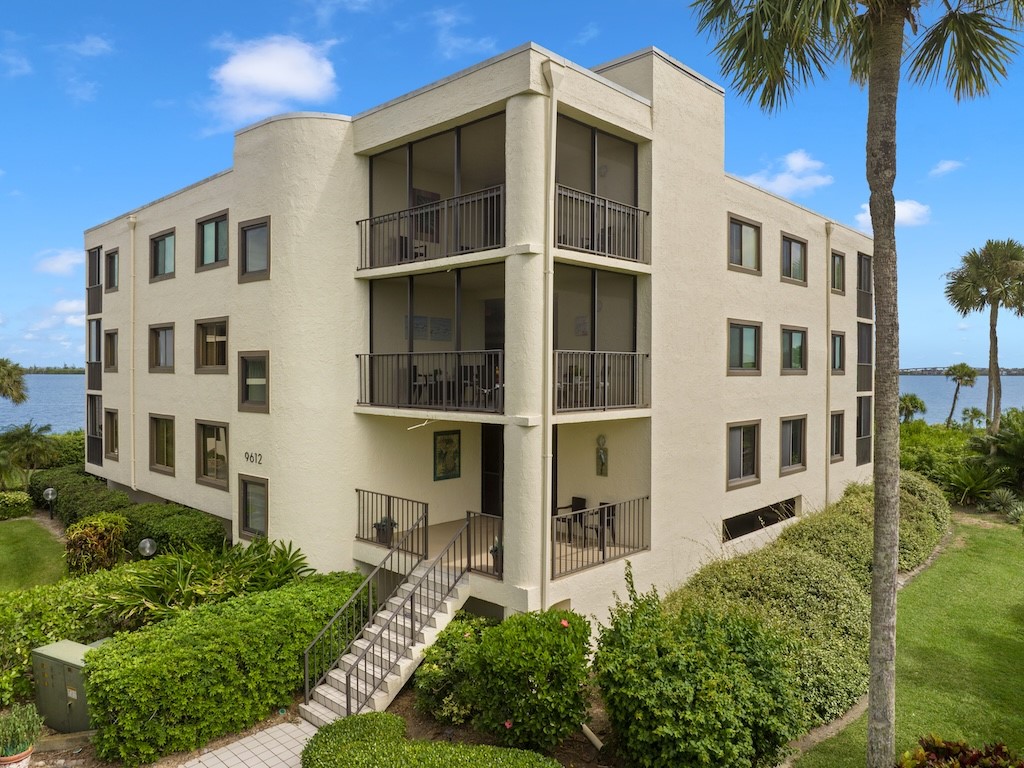9612 Riverside Drive, Unit 302 Sebastian, FL 32958 - Photo 27 of 28 Gallery Image 27
