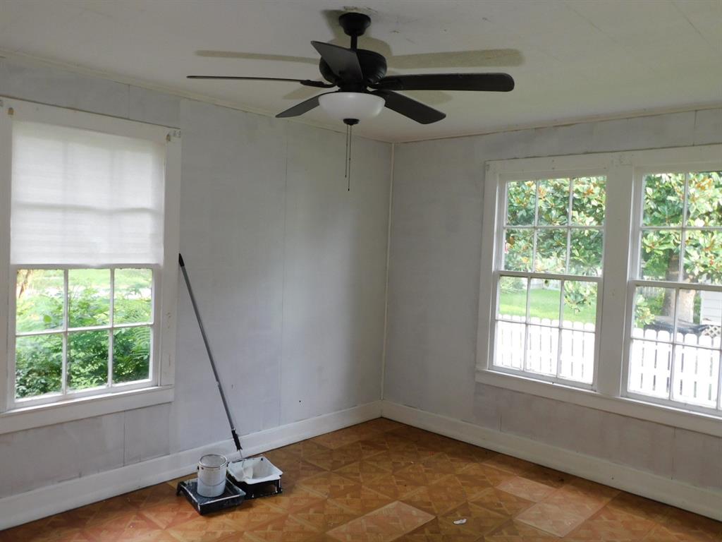 213 3rd Street Springhill, LA 71075 - Photo 10 of 11