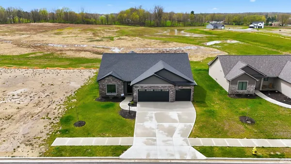 $439,900 | 150 Wagon Wheel Drive, Warsaw, IN 46580