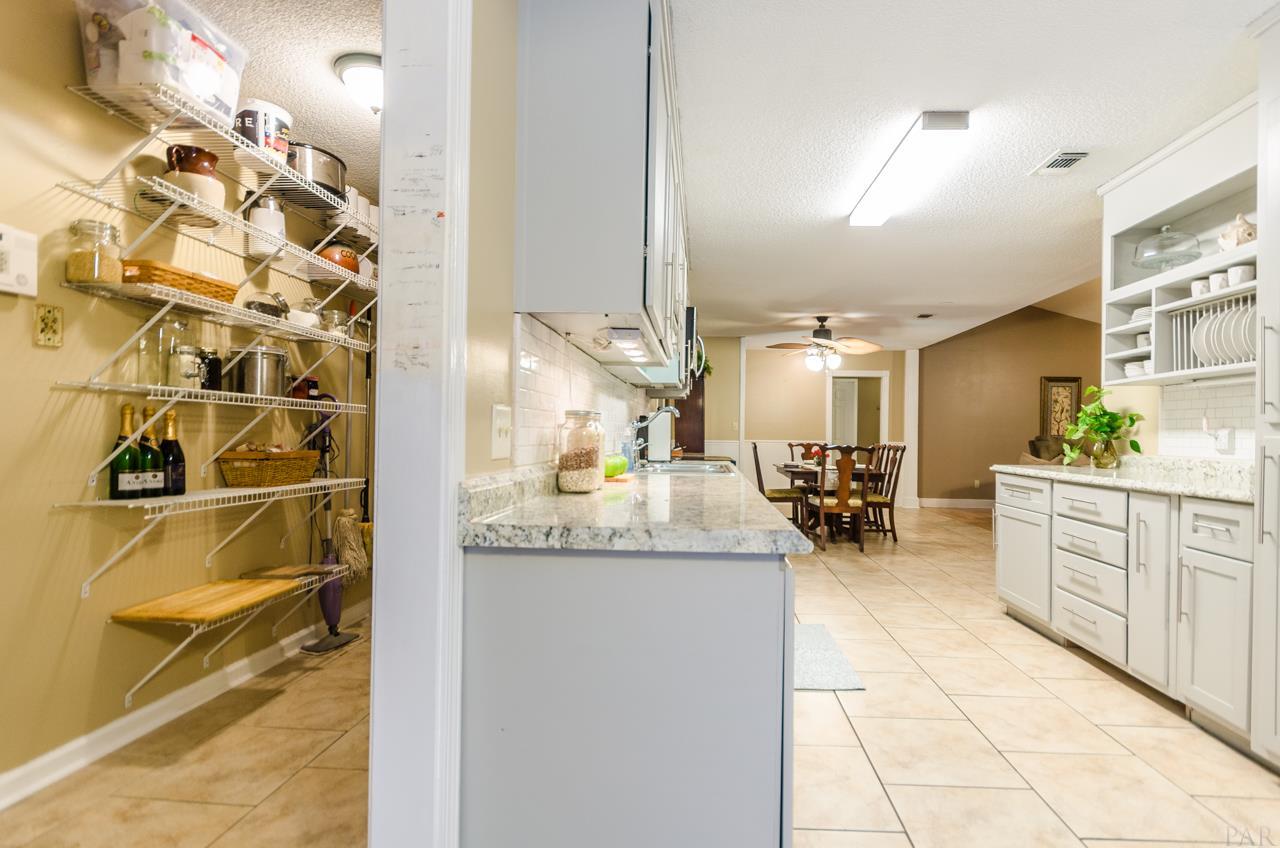 4832 Midas Road Pensacola, FL 32526 - Photo 12 of 50 Gallery Image 12