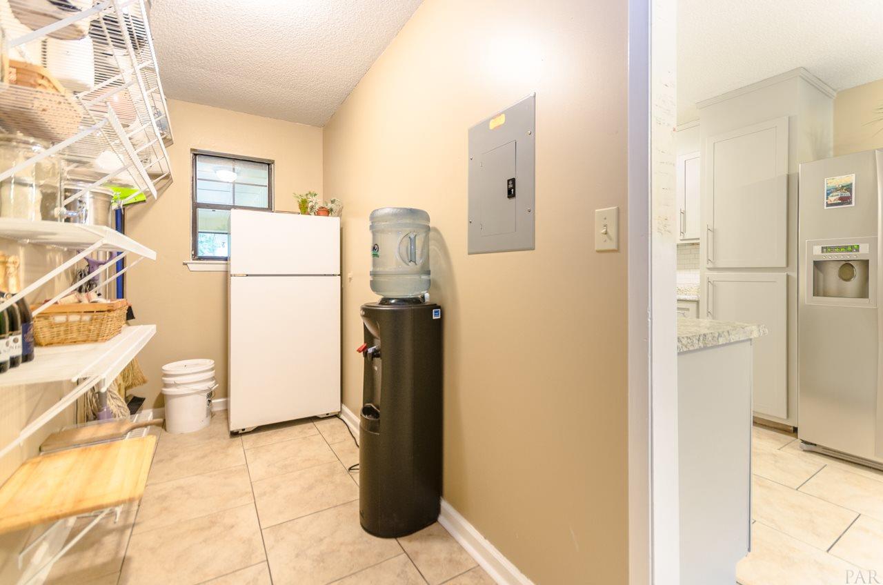 4832 Midas Road Pensacola, FL 32526 - Photo 13 of 50 Gallery Image 13