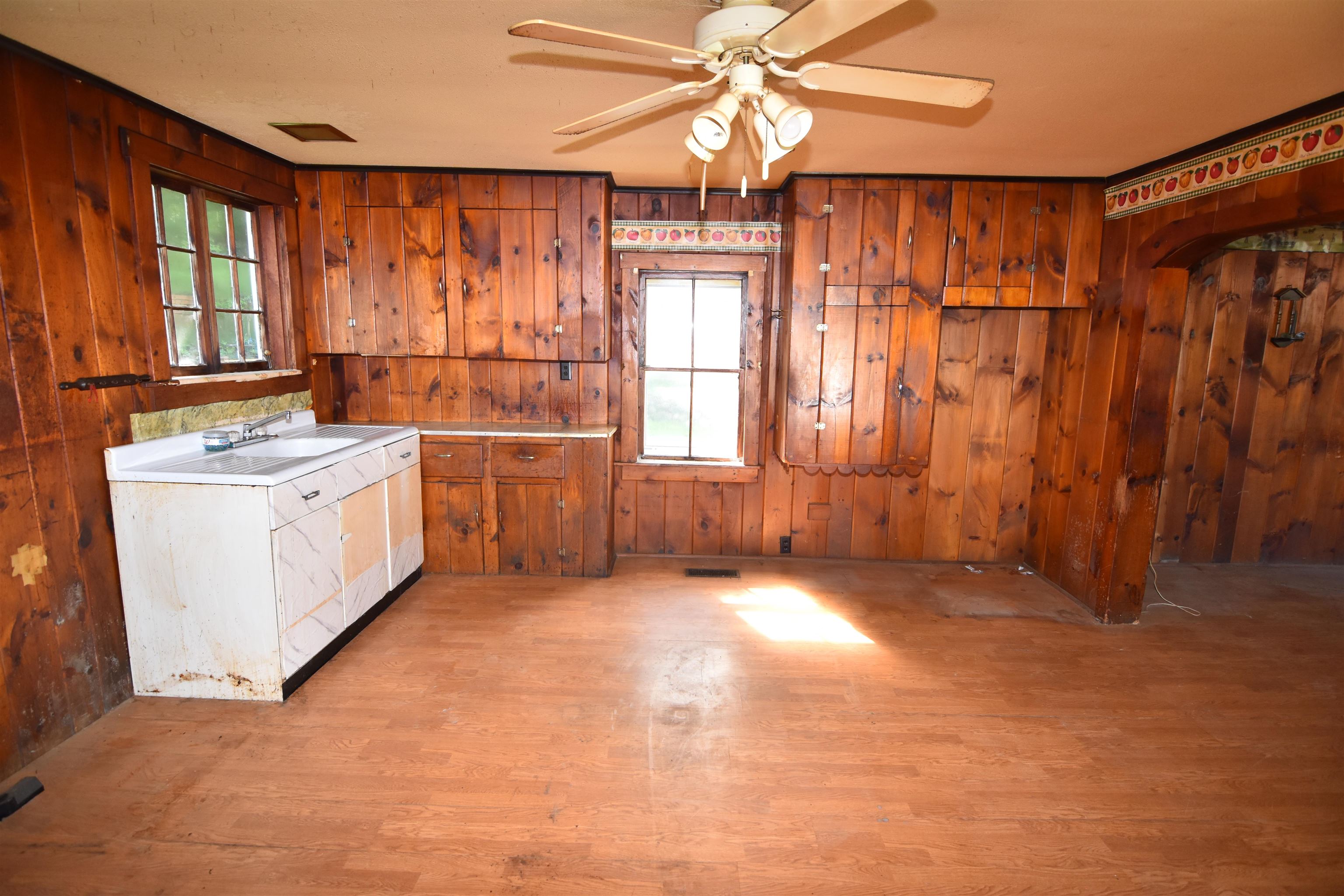 6 Hyde Street Rockingham, VT 05101 - Photo 11 of 56 Gallery Image 11