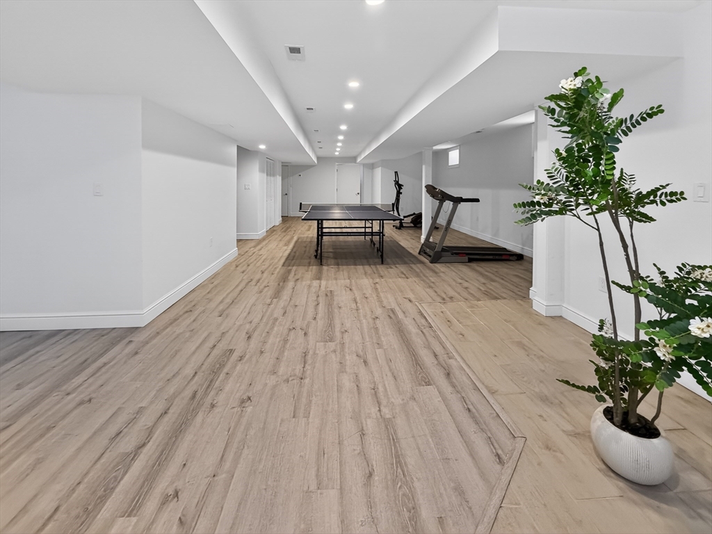 16 Walsh Road Bedford, MA 01730 - Photo 36 of 42