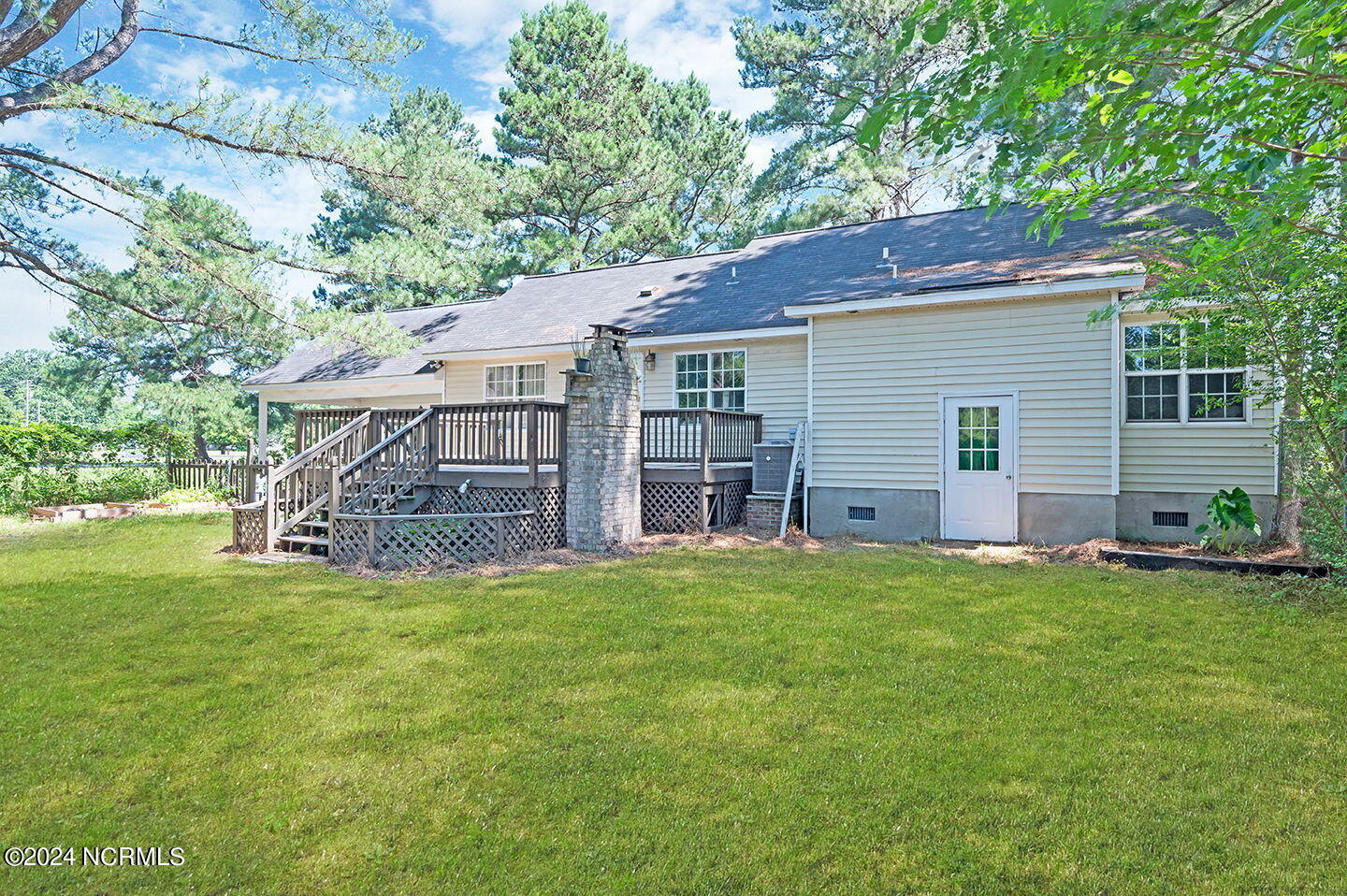 3476 Alvin Road Grimesland, NC 27837 - Photo 8 of 31 8-web-or-mls-3476 Alvin Road-00008