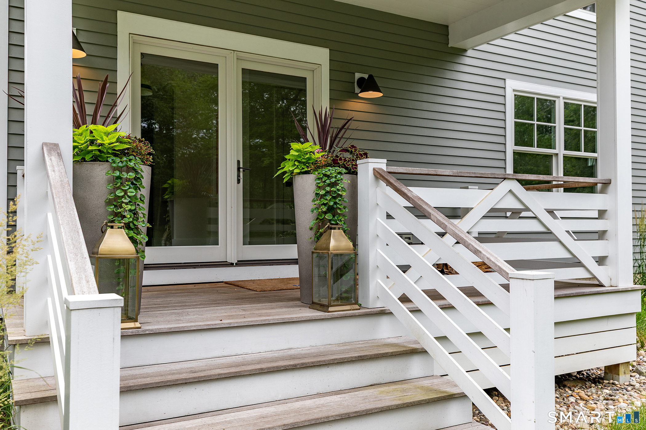 176 Apple Lane Roxbury, CT 06783 - Photo 22 of 24 a view of building with potted plant