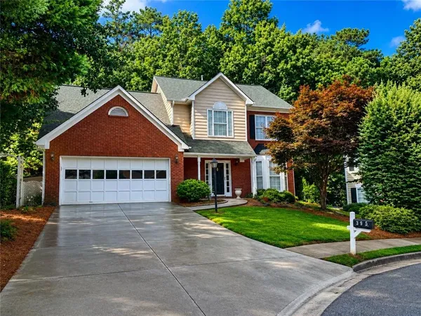 $399,900 | 395 Manor Glen Drive, Suwanee, GA 30024