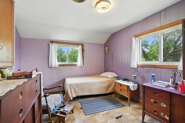 $225,000 | 131 Delos Street West, St. Paul, MN 55107