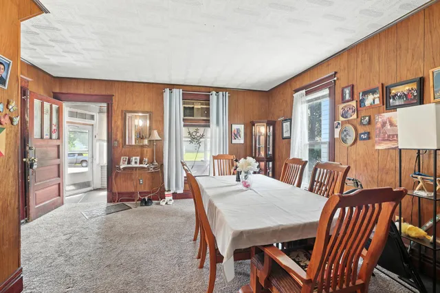 $225,000 | 131 Delos Street West, St. Paul, MN 55107