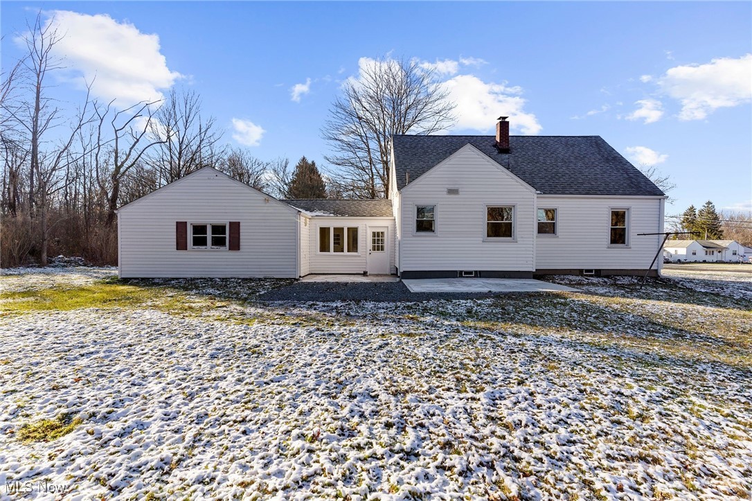 3441 Bell Wick Road Hubbard, OH 44425 - Photo 21 of 22 Rear view of property featuring a patio