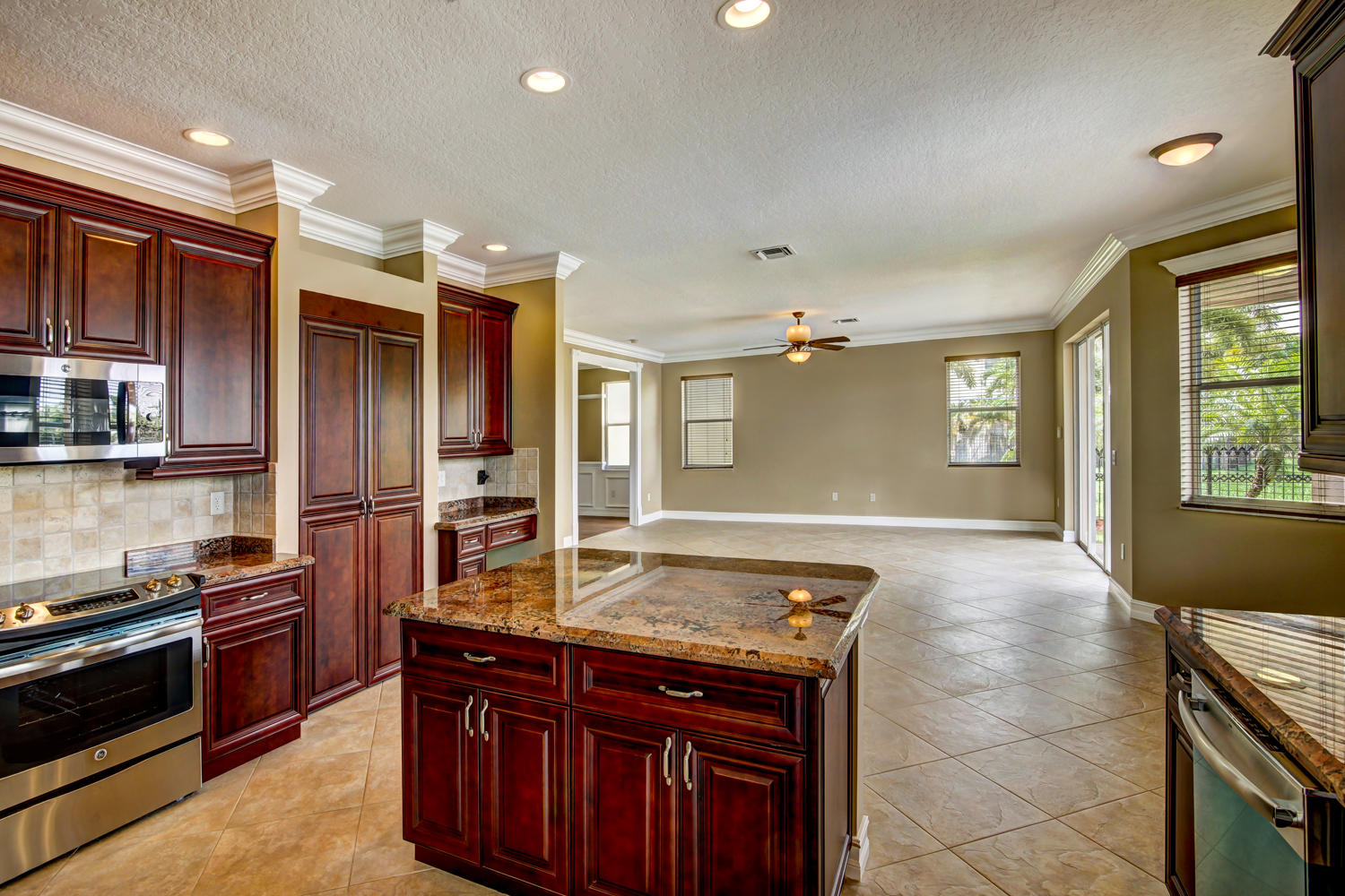 2760 Danforth Terrace Wellington, FL 33414 - Photo 9 of 29 8Kitchen 2