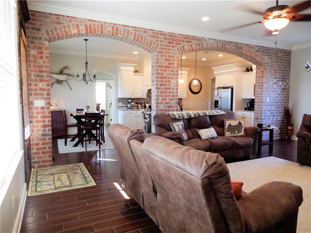 613 Cedar Ridge Street Iowa, LA 70647 - Photo 12 of 50 Gallery Image 12