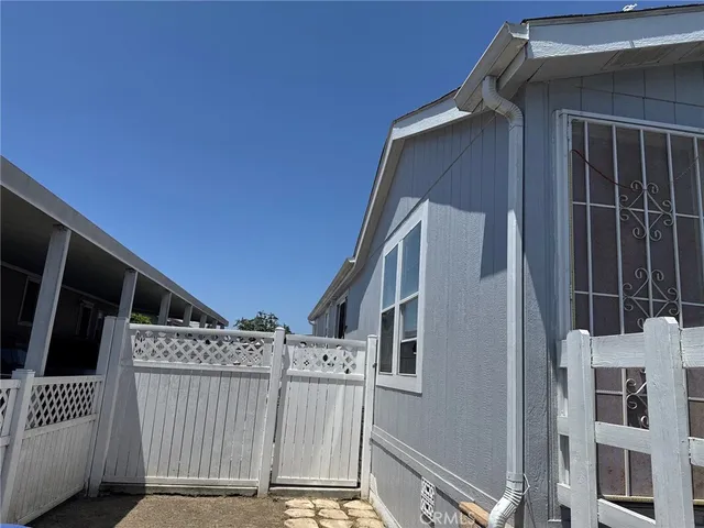 $129,000 | 9080 Bloomfield Avenue, Unit 209, Lakewood, CA 90630