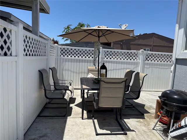 $129,000 | 9080 Bloomfield Avenue, Unit 209, Lakewood, CA 90630