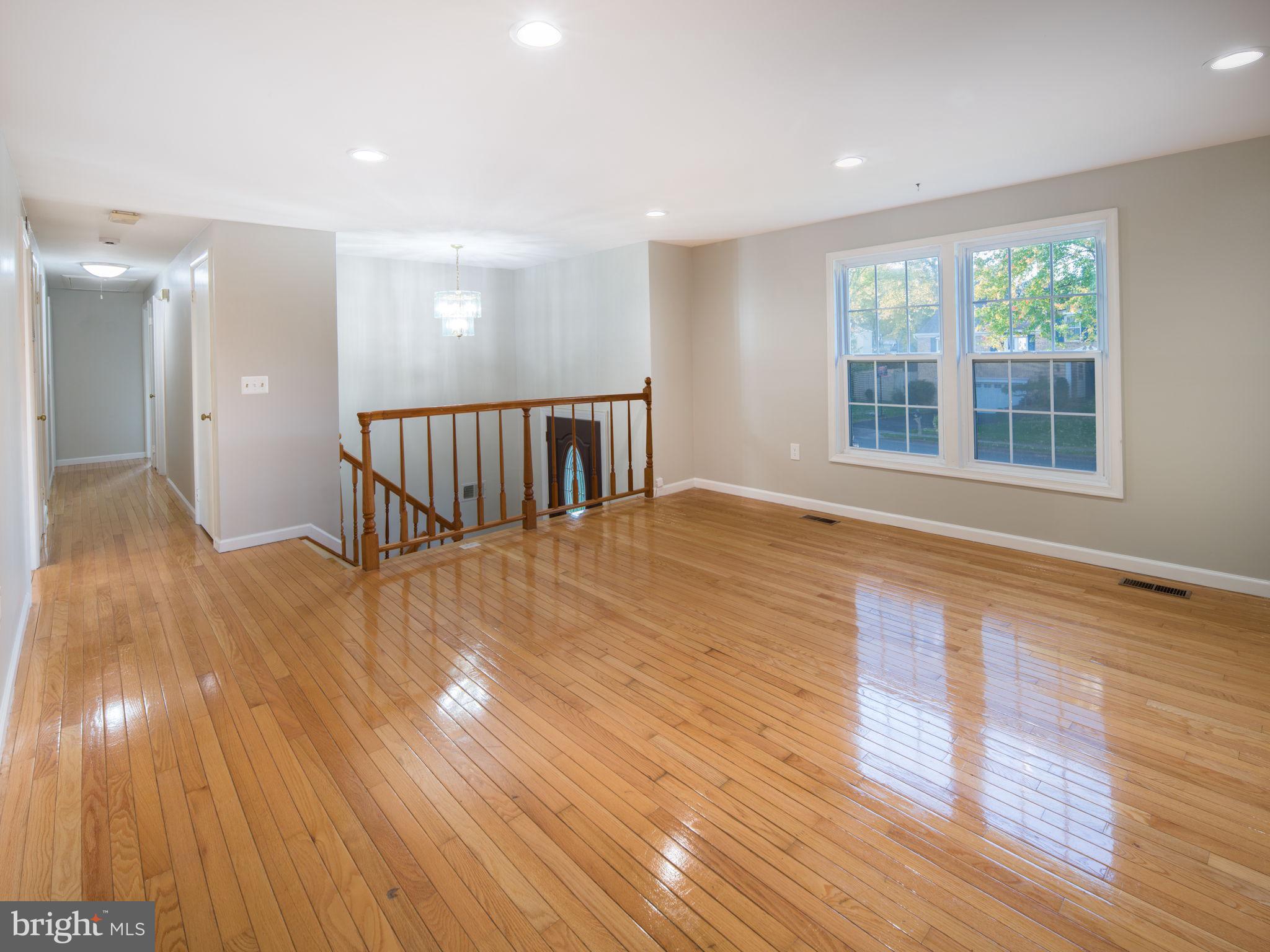 9526 Burning Branch Road Burke, VA 22015 - Photo 6 of 26 Gallery Image 6