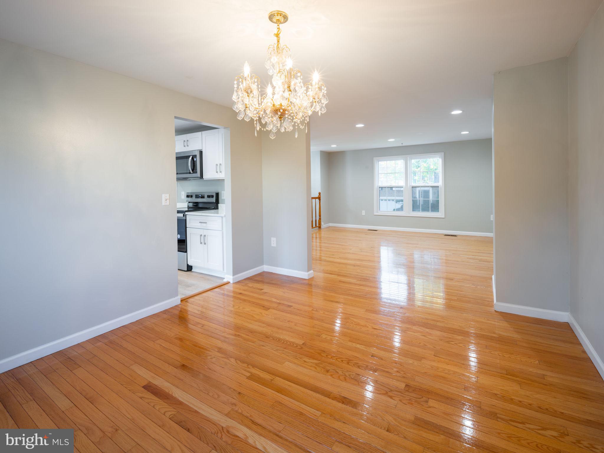 9526 Burning Branch Road Burke, VA 22015 - Photo 9 of 26 Gallery Image 9
