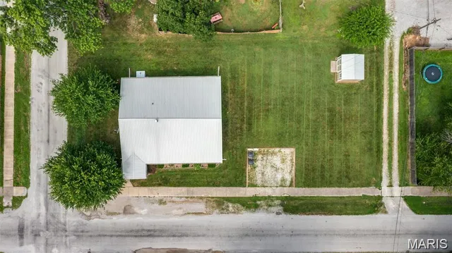 $165,000 | 211 South Lake Street, Mount Olive, IL 62069