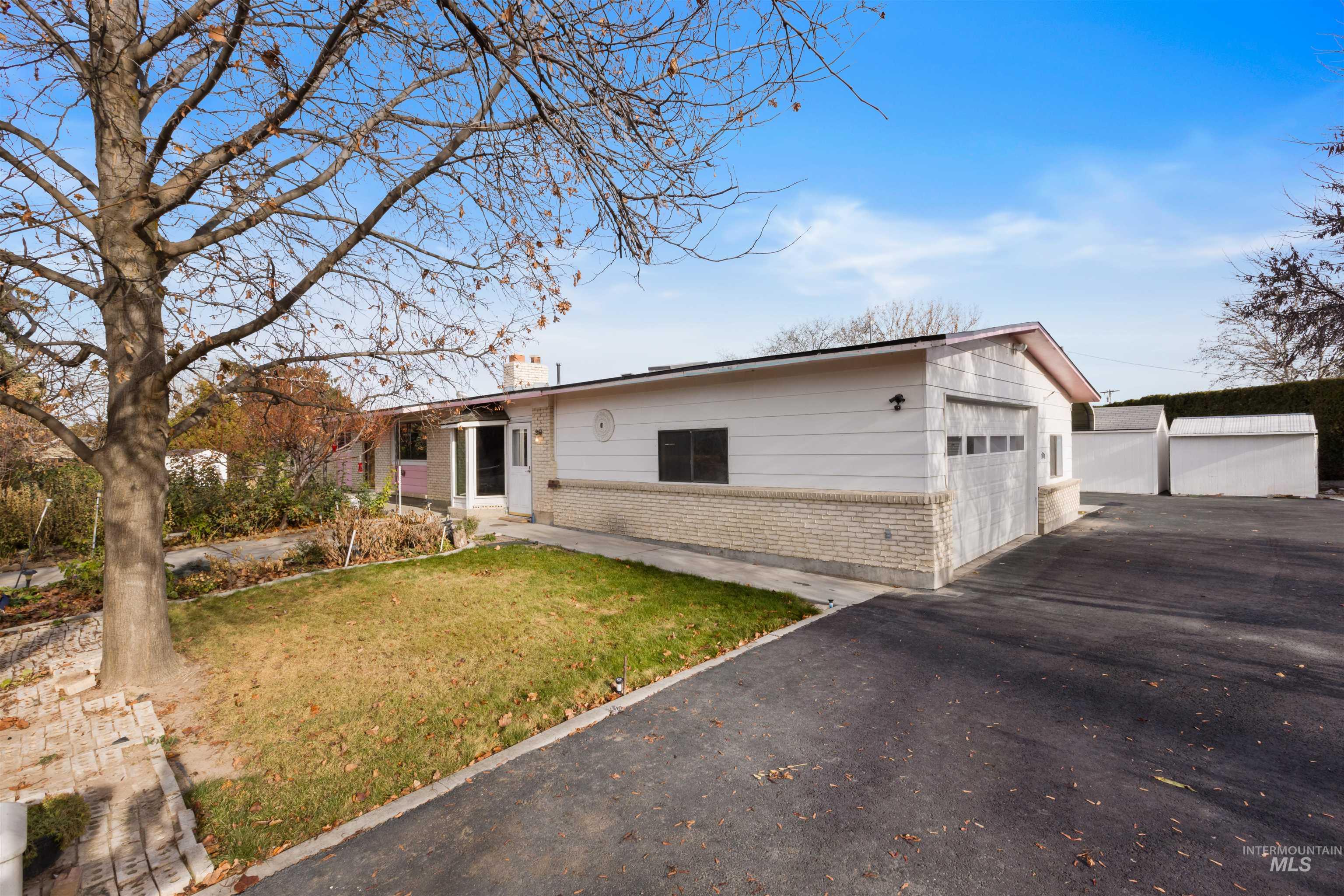 4910 West Vw Place Meridian, ID 83642 - Photo 2 of 44