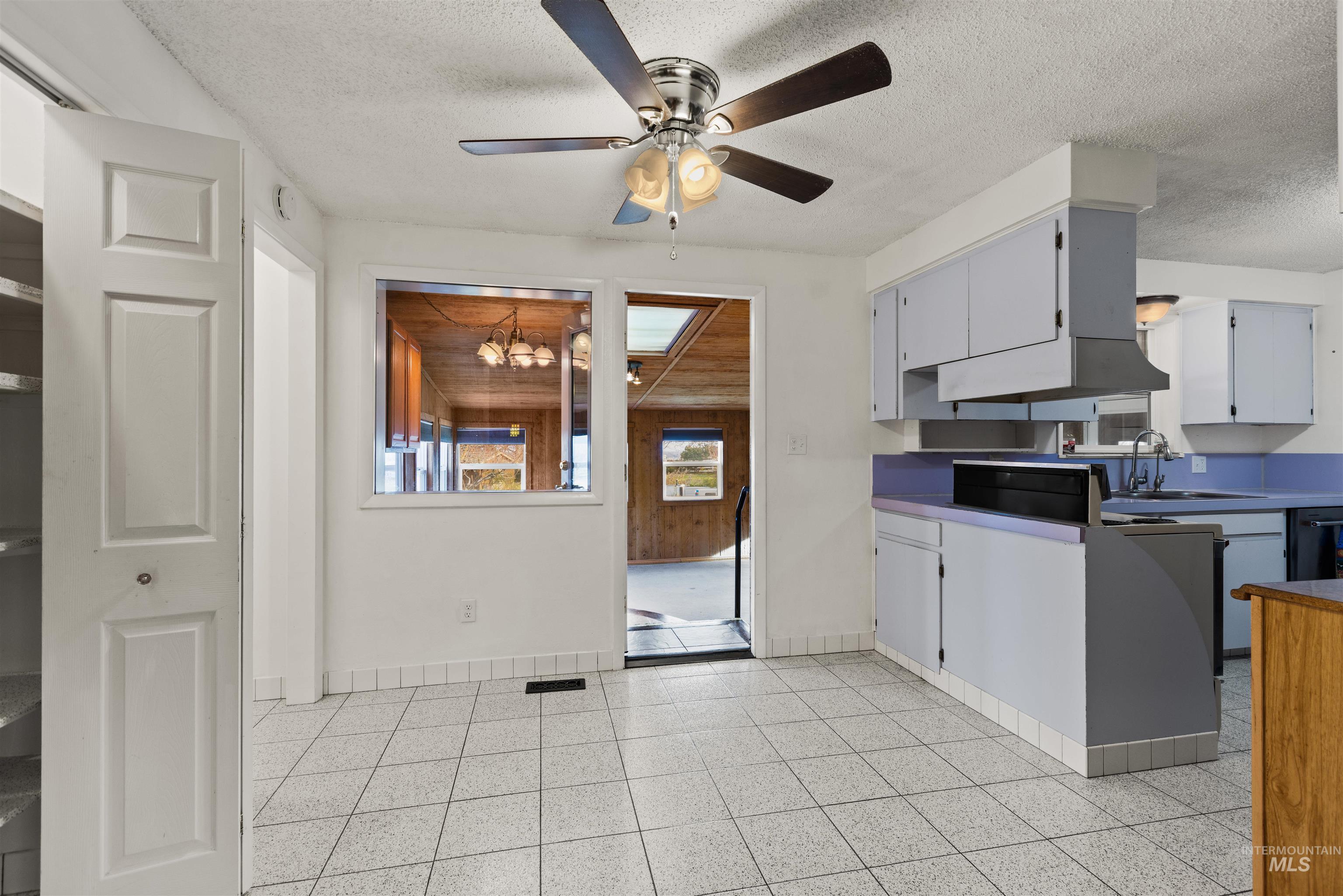 4910 West Vw Place Meridian, ID 83642 - Photo 8 of 44