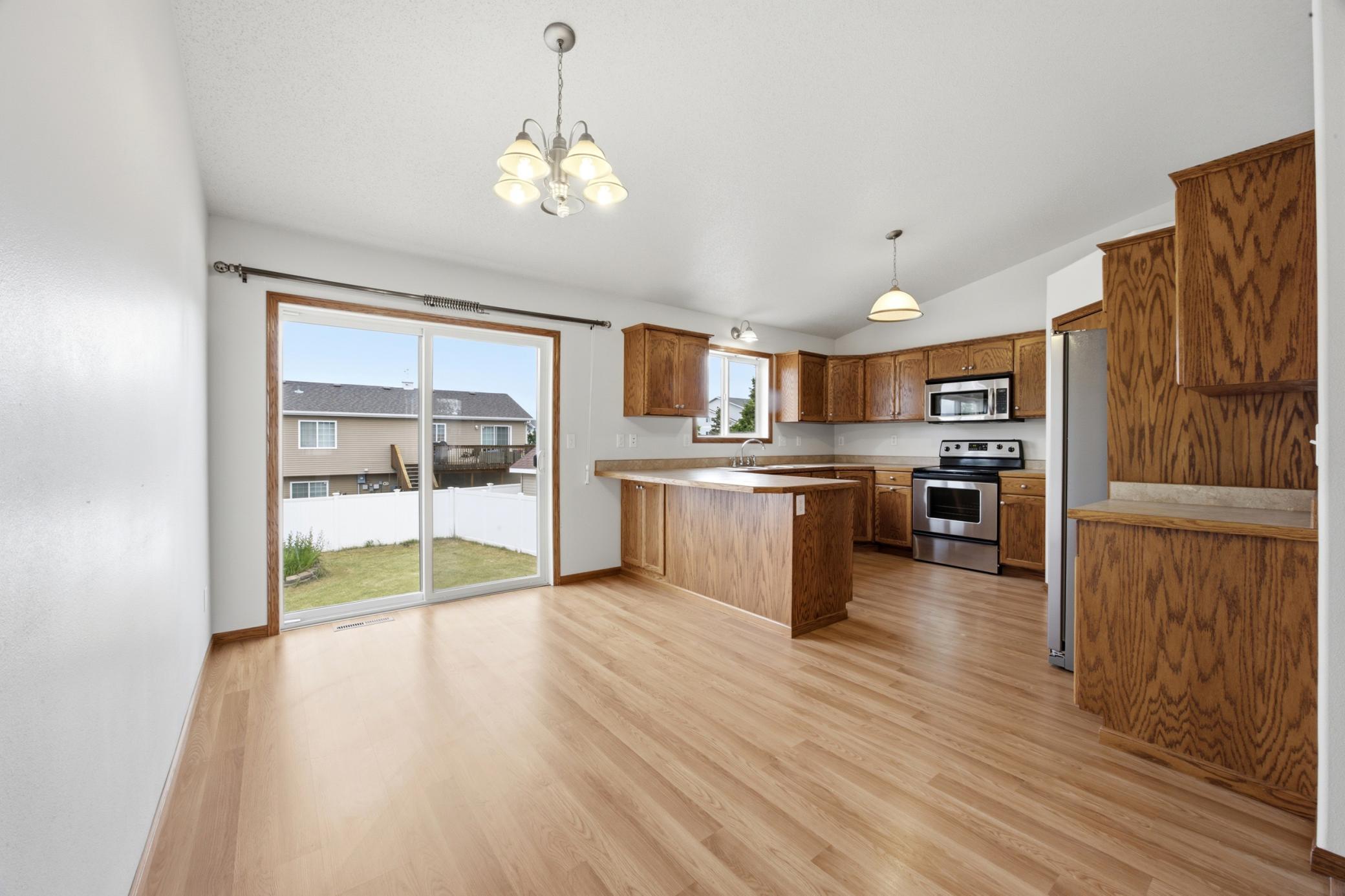 4419 48th Street South Fargo, ND 58104 - Photo 10 of 30