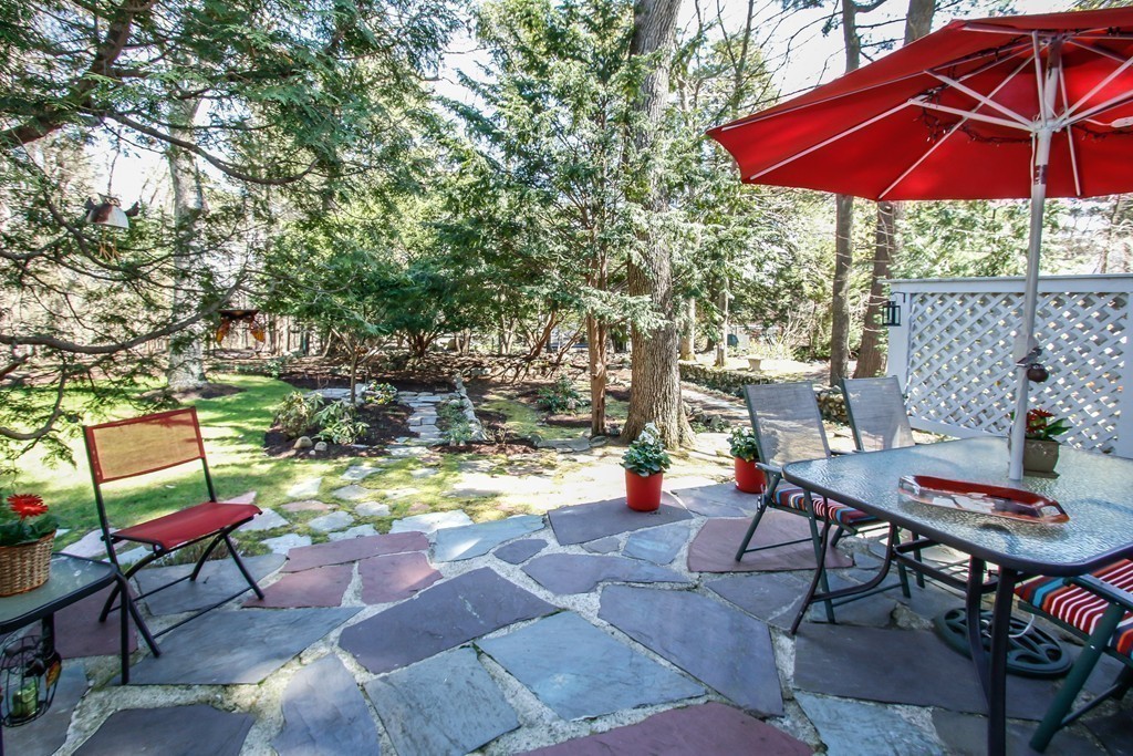 43 Oxbow Road Weston, MA 02493 - Photo 6 of 27