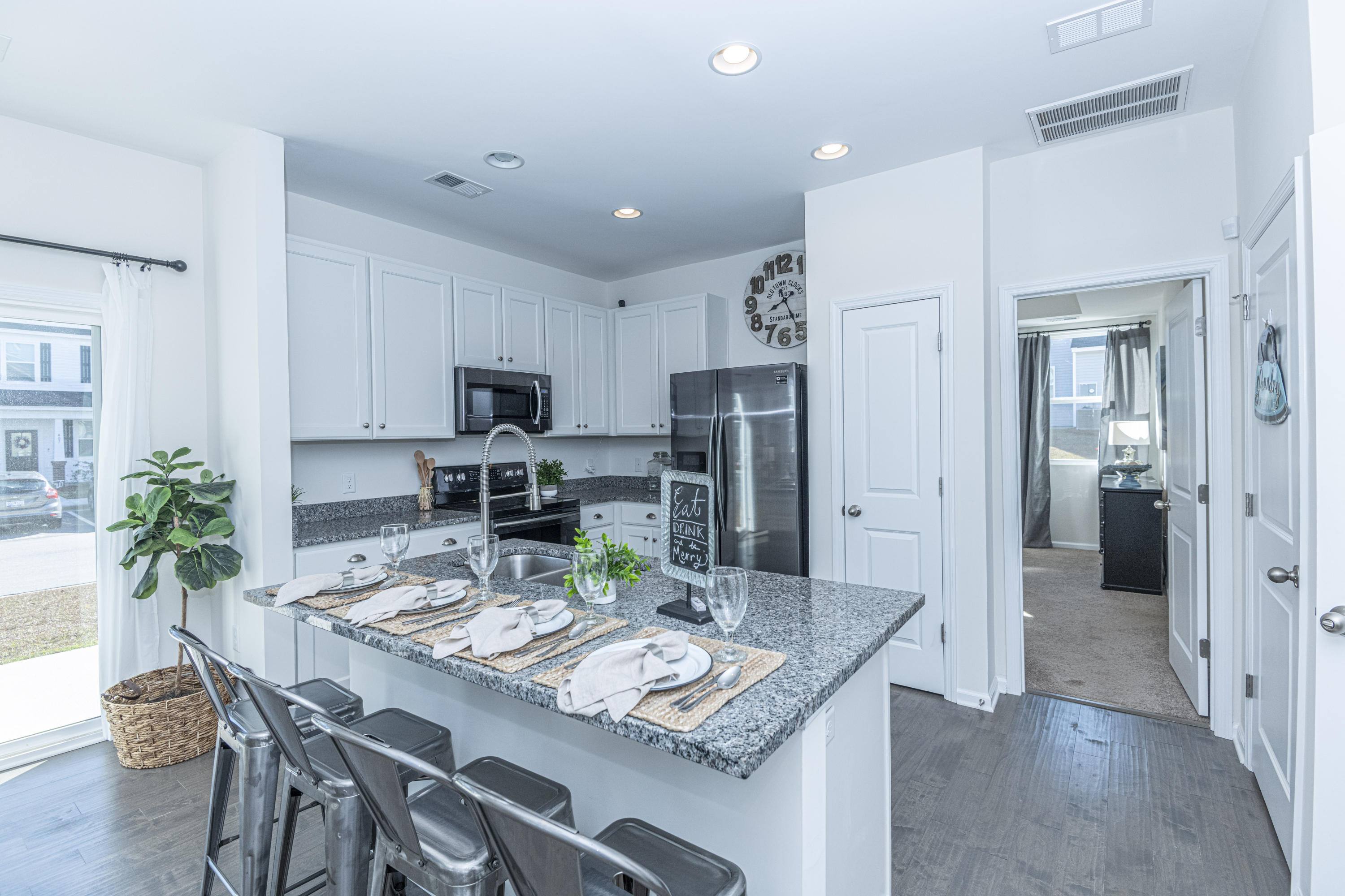 184 Woodward Road, Unit 102 Goose Creek, SC 29445 - Photo 3 of 30 DSC_4031