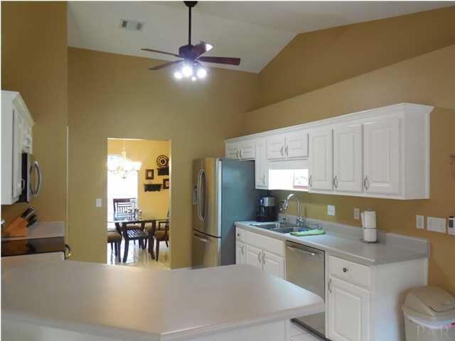 8201 Riverside Landing Way Navarre, FL 32566 - Photo 3 of 24 Gallery Image 3