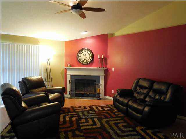 8201 Riverside Landing Way Navarre, FL 32566 - Photo 5 of 24 Gallery Image 5