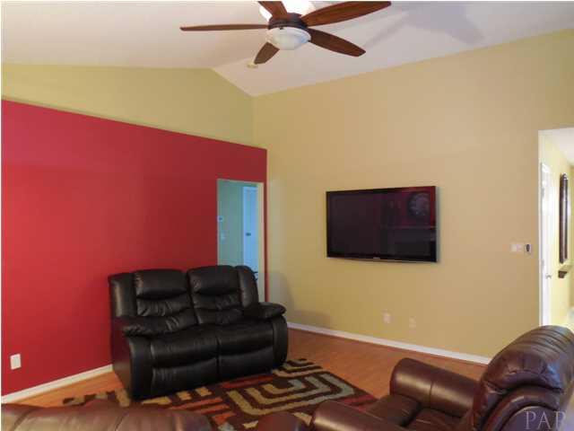 8201 Riverside Landing Way Navarre, FL 32566 - Photo 6 of 24 Gallery Image 6
