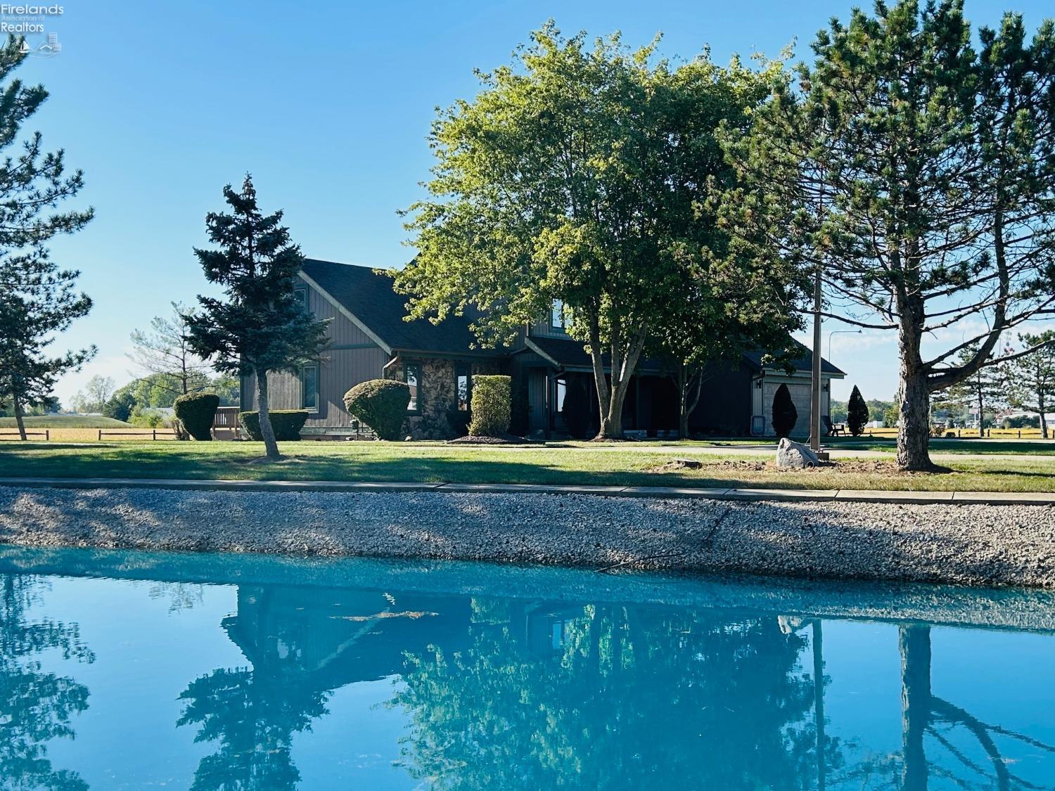 1100 Stadium Road Oregon, OH 43616 - Photo 4 of 43 Gallery Image 4