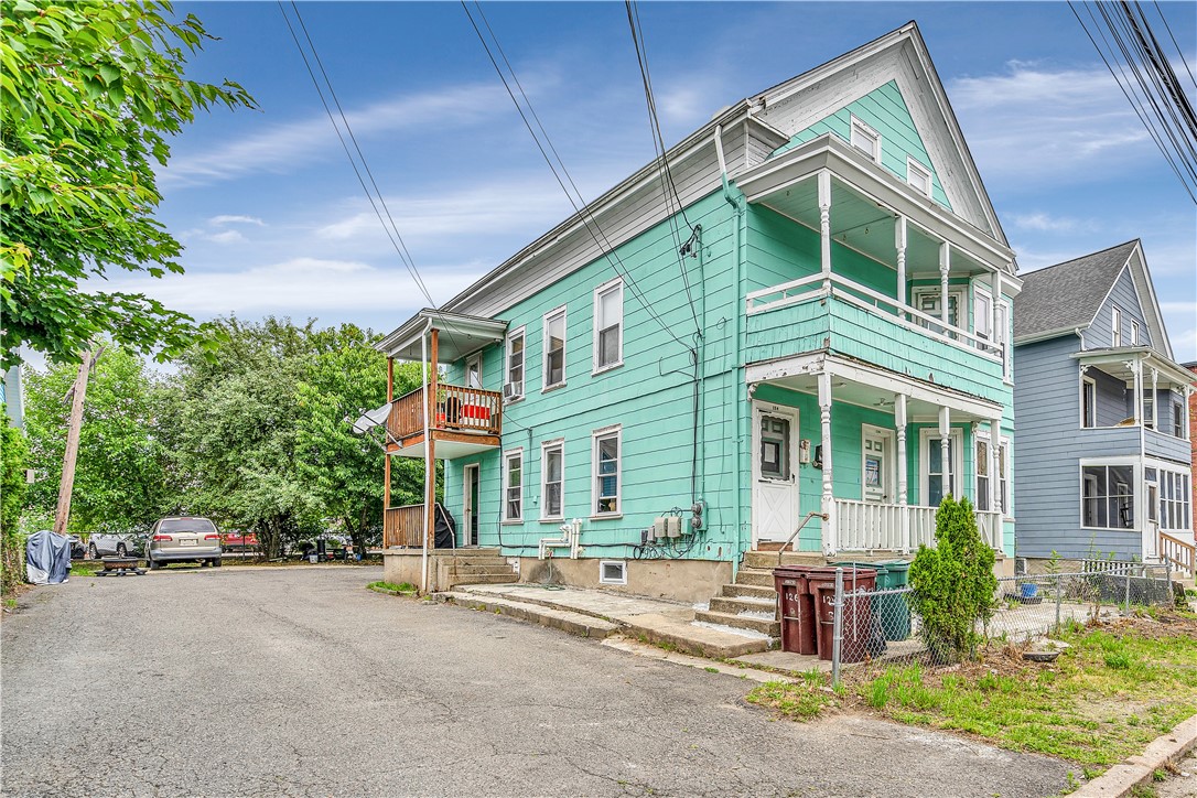 124 Brook Street Woonsocket, RI 02895 - Photo 2 of 23
