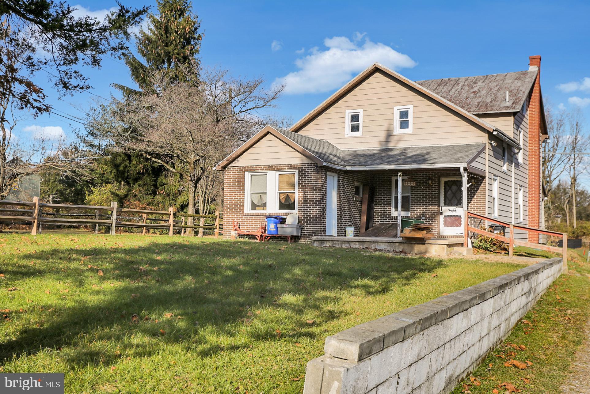 1690 Cedar Top Road Reading, PA 19607 - Photo 5 of 31