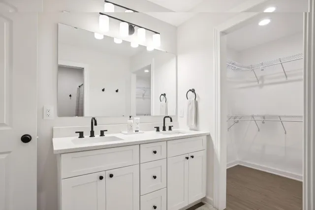 $325,000 | 634 Franklin Street, Roberts, WI 54023