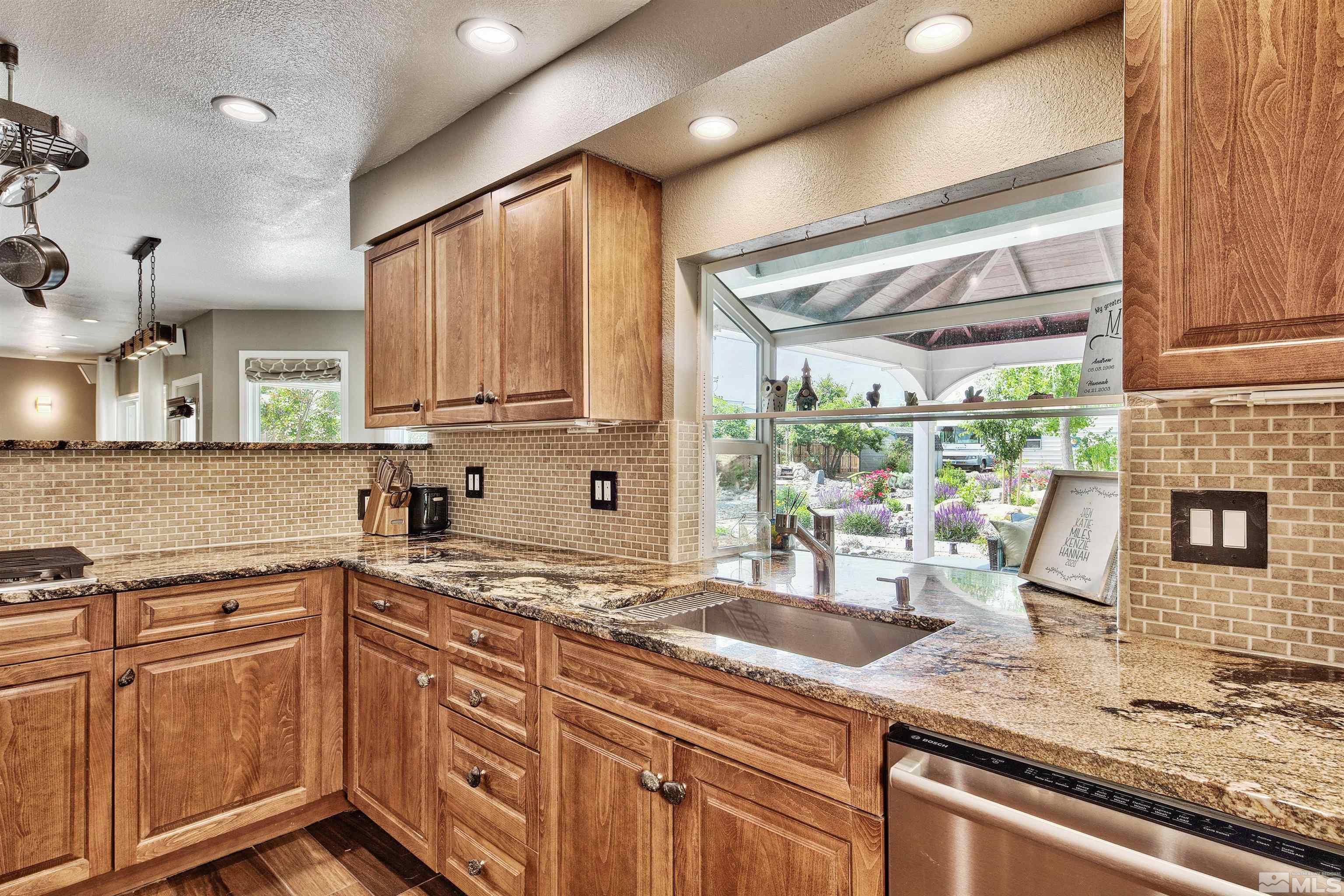 1270 High Chaparral Drive Reno, NV 89521 - Photo 6 of 34 Photo 6