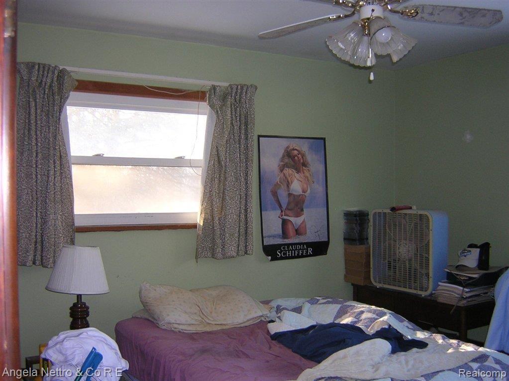 10880 Judd Road Willis, MI 48191 - Photo 21 of 23 BEDROOM