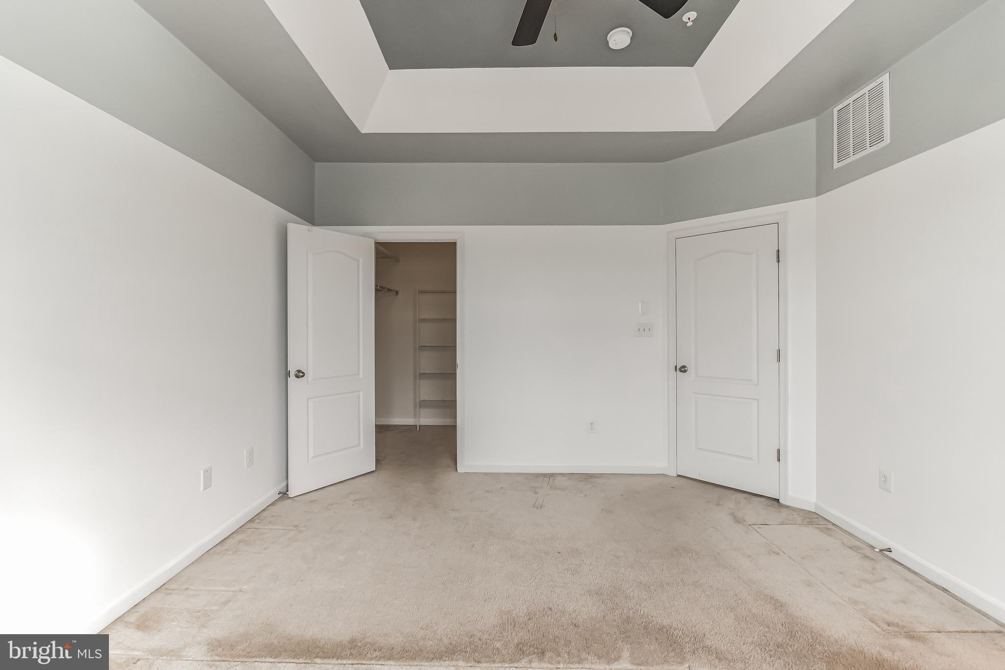 7652 Town View Drive Dundalk, MD 21222 - Photo 15 of 33 a view of an empty room