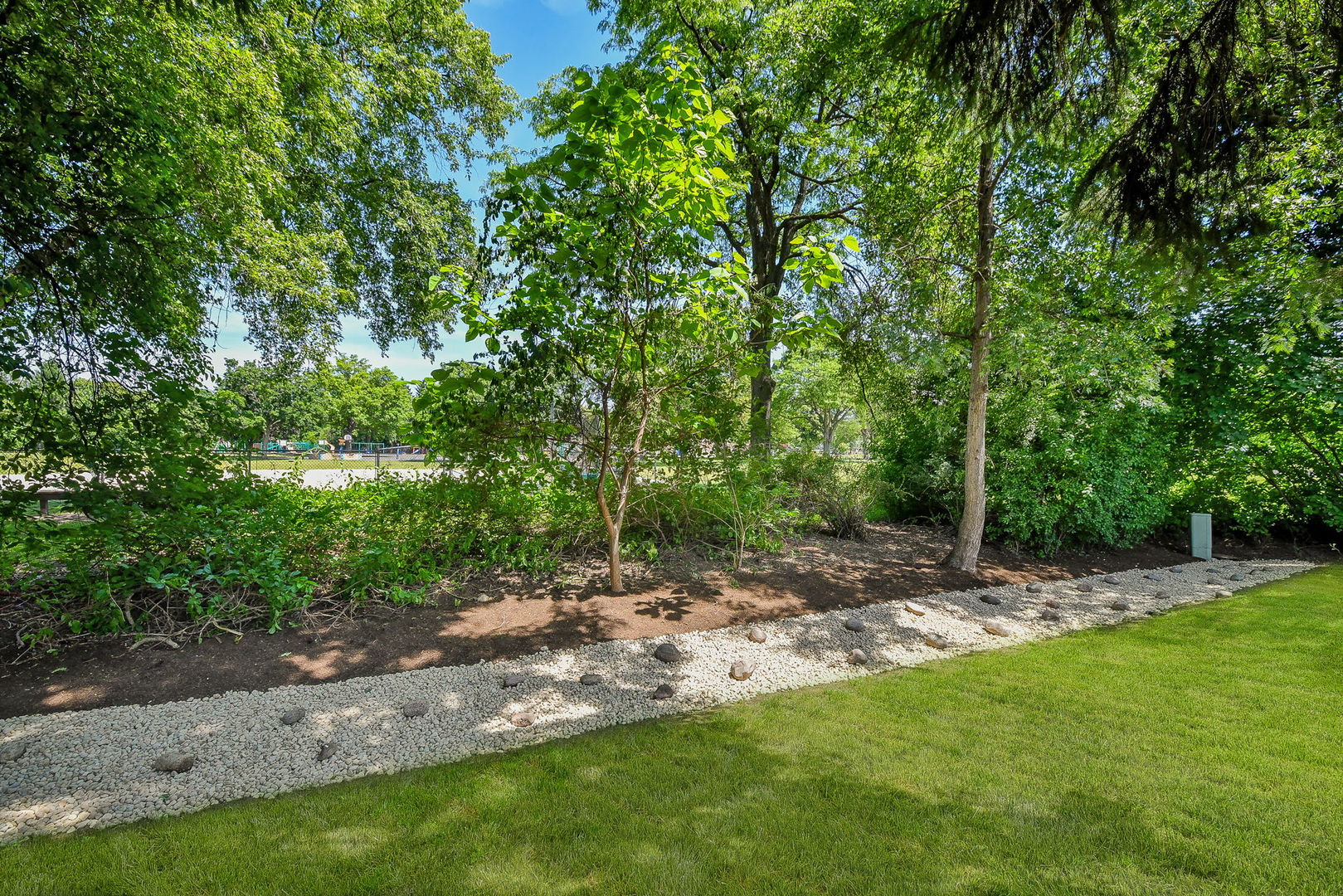 588 Williamsburg Road Glen Ellyn, IL 60137 - Photo 43 of 53