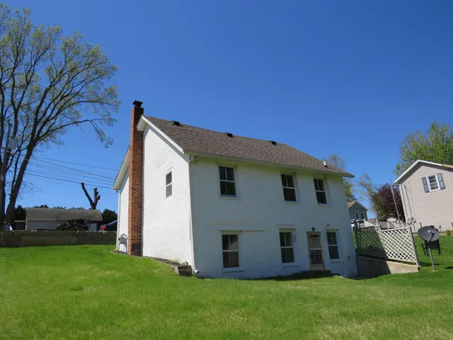 $99,000 | 236 South Hickory Street, Galena, IL 61036