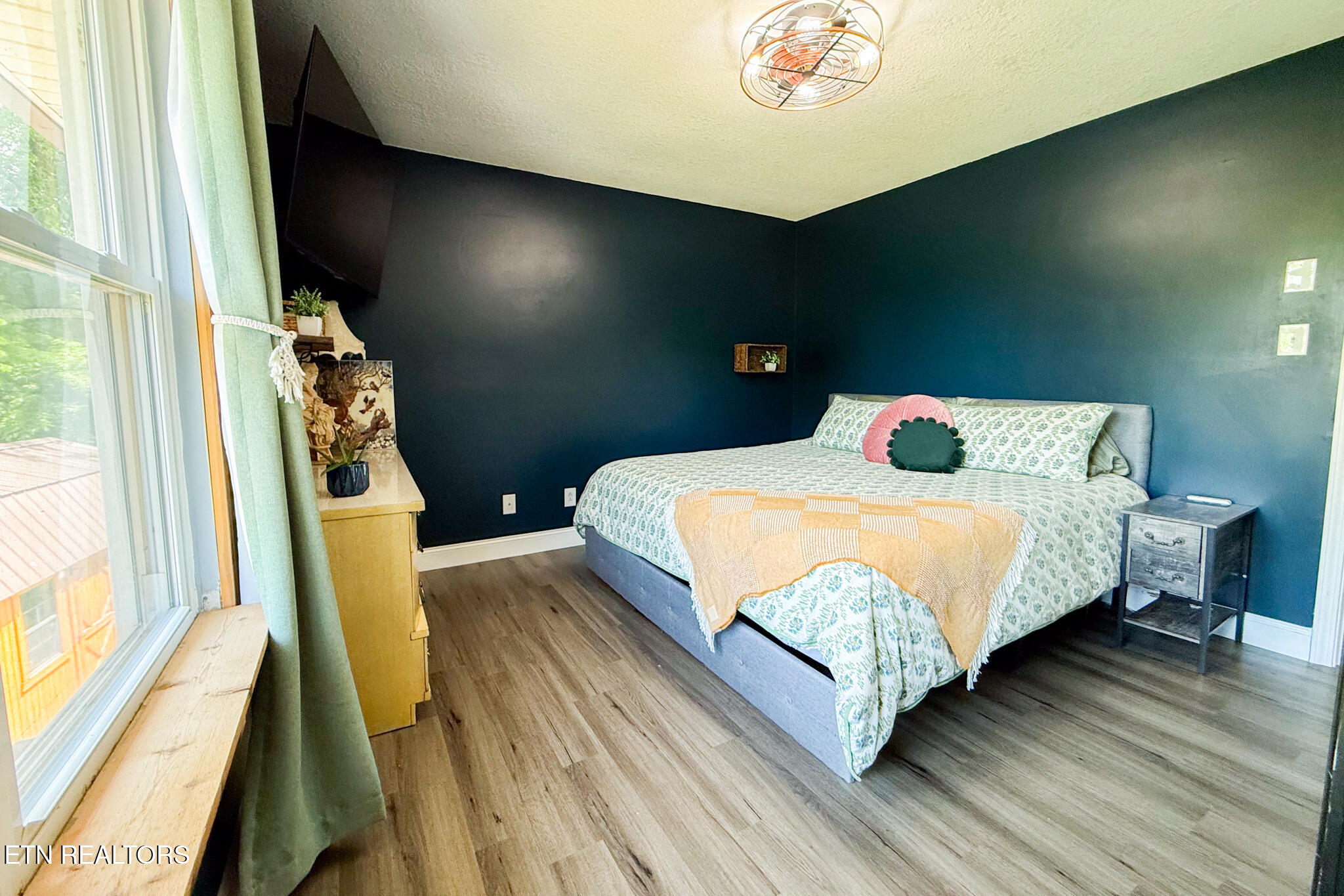 7732 Cranley Road Powell, TN 37849 - Photo 15 of 37 Primary Bedroom