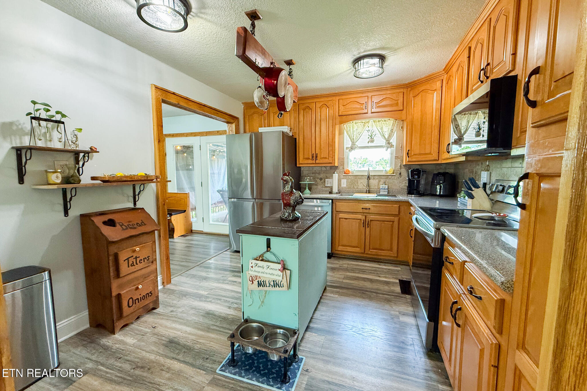 7732 Cranley Road Powell, TN 37849 - Photo 9 of 37 Kitchen
