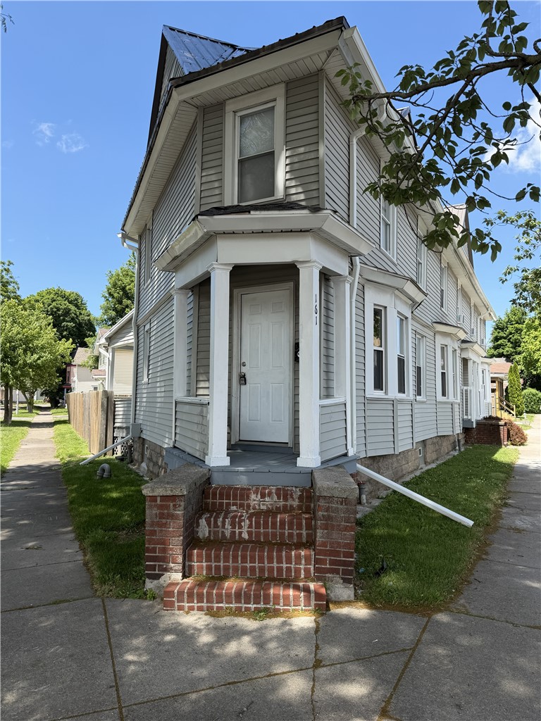 161 South Union Street Rochester, NY 14607 - Photo 1 of 17