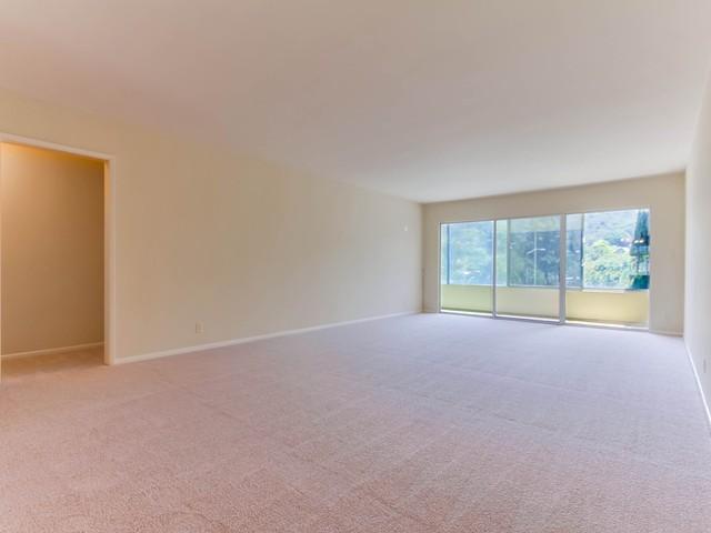 2352 Torrey Pines Road, Unit 7 La Jolla, CA 92037 - Photo 7 of 25 Living Room faces toward Mount Soledad