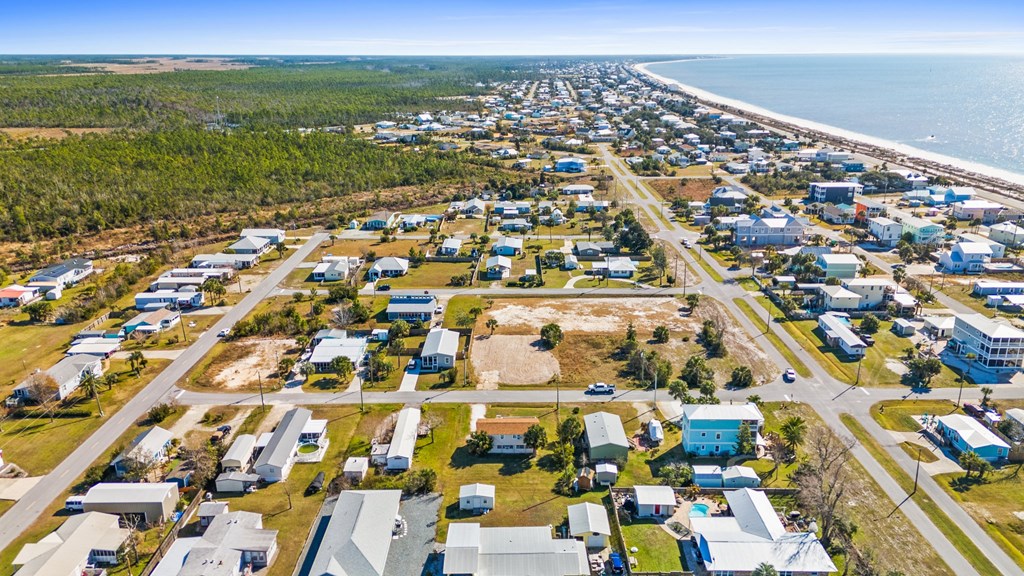 204 4th Street Port St. Joe, FL 32456 - Photo 5 of 7