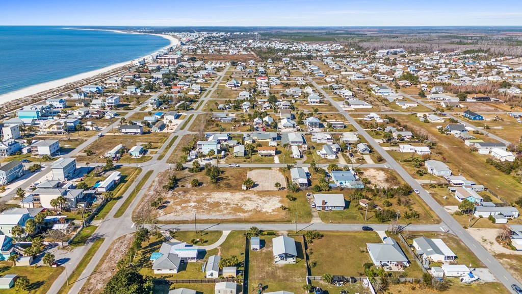 204 4th Street Port St. Joe, FL 32456 - Photo 6 of 7